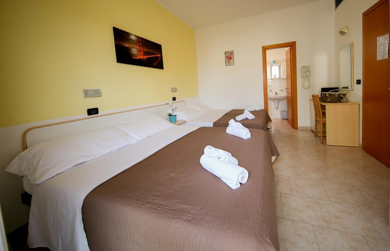 Hotel Petrarca Rimini Dış mekan fotoğraf