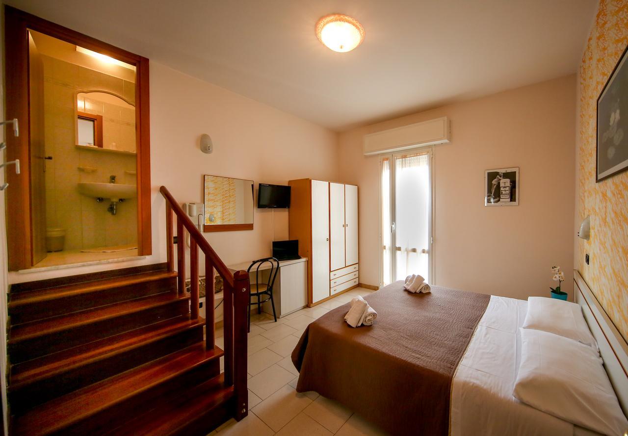 Hotel Petrarca Rimini Dış mekan fotoğraf