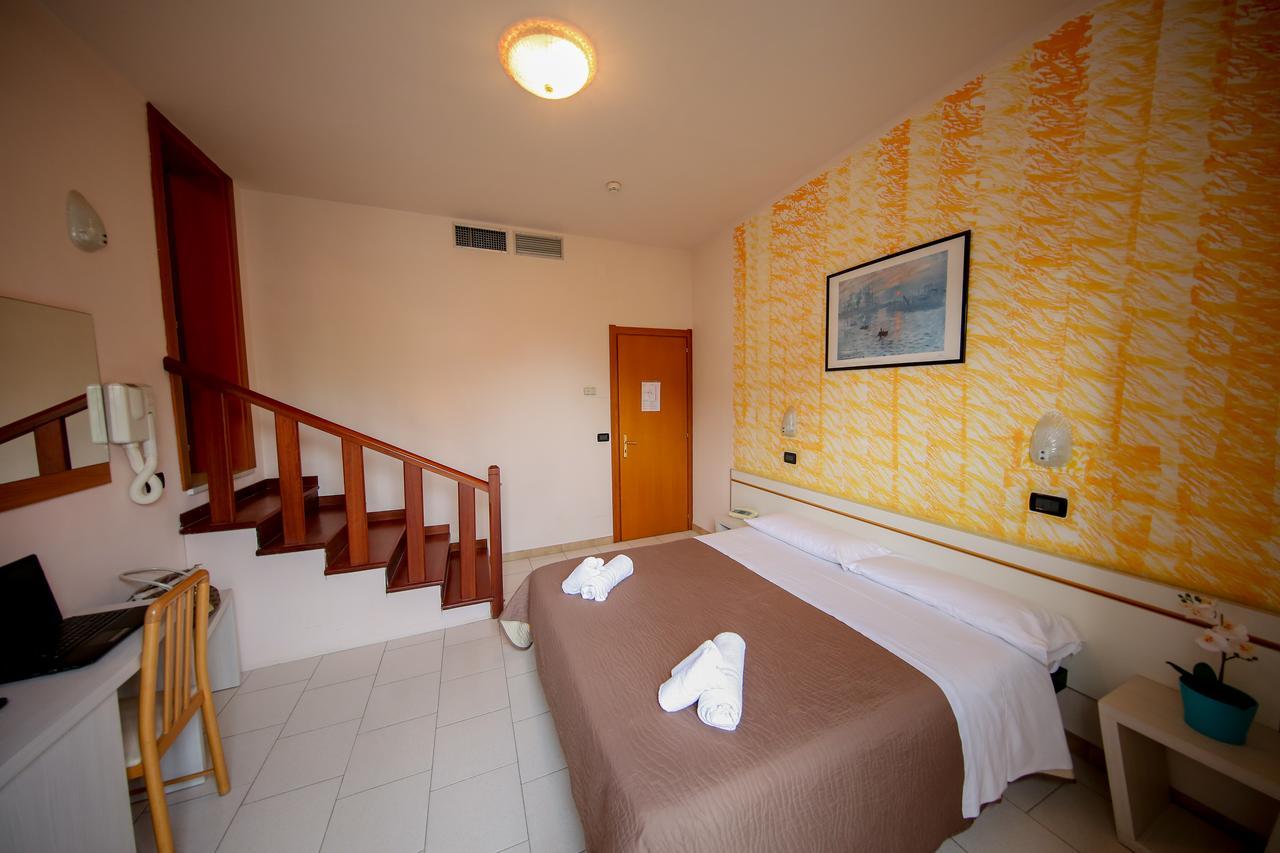 Hotel Petrarca Rimini Dış mekan fotoğraf
