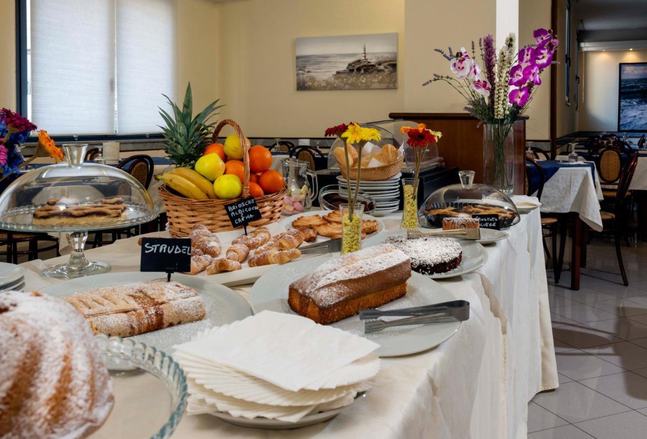 Hotel Petrarca Rimini Dış mekan fotoğraf