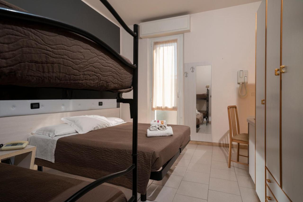 Hotel Petrarca Rimini Dış mekan fotoğraf