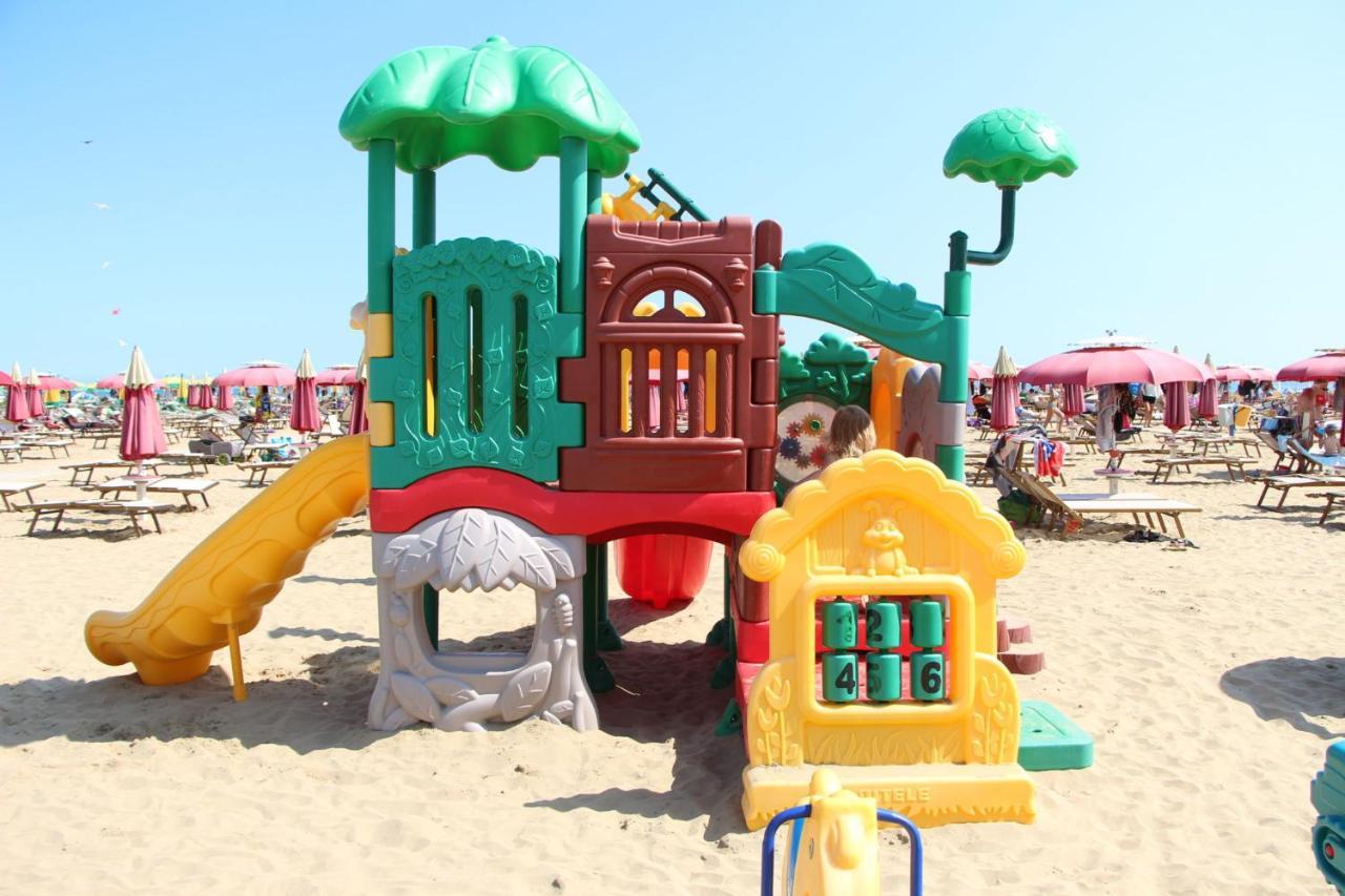 Hotel Petrarca Rimini Dış mekan fotoğraf